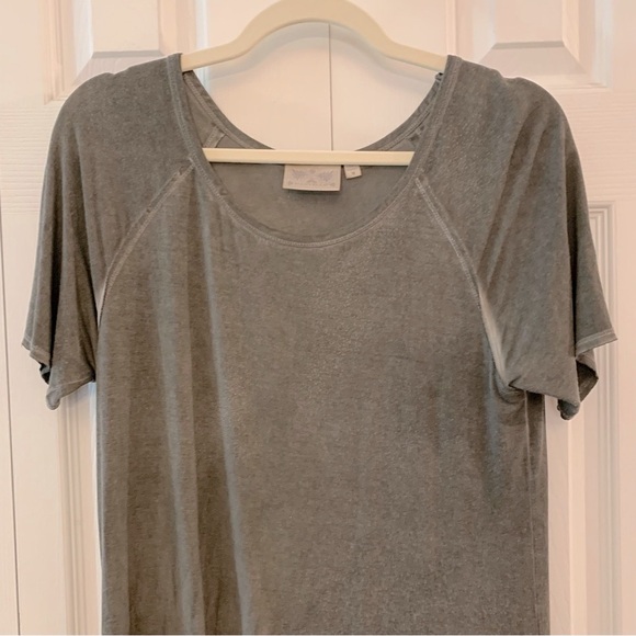 Dantelle Short Sleeve Smoky Gray Tunic/Blouse/Shirt EUC - Picture 2 of 9